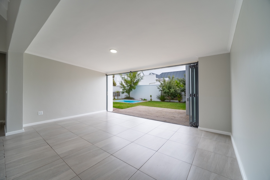 3 Bedroom Property for Sale in St Francis Links Eastern Cape